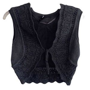 ⭐️Cropped knit vest with front tie closure